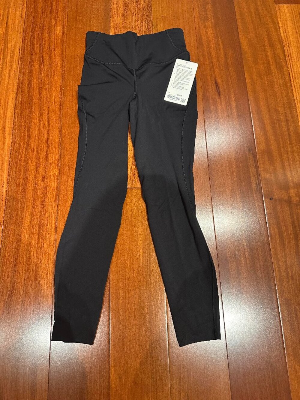 NWT Lululemon base pace HR Tight 25" - size 4